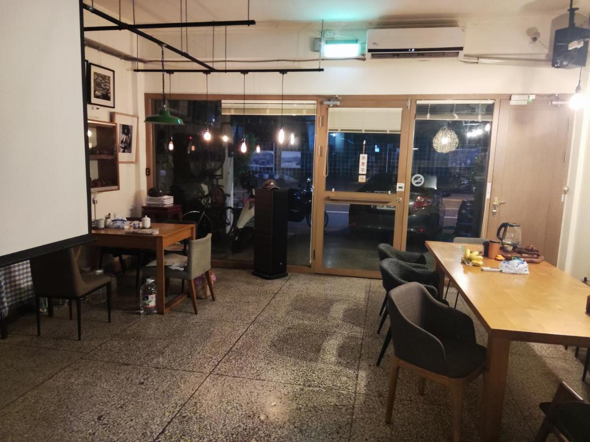 Formosa Backpackers Hostel & Apartment（青年民宿） Hualien City Exterior photo